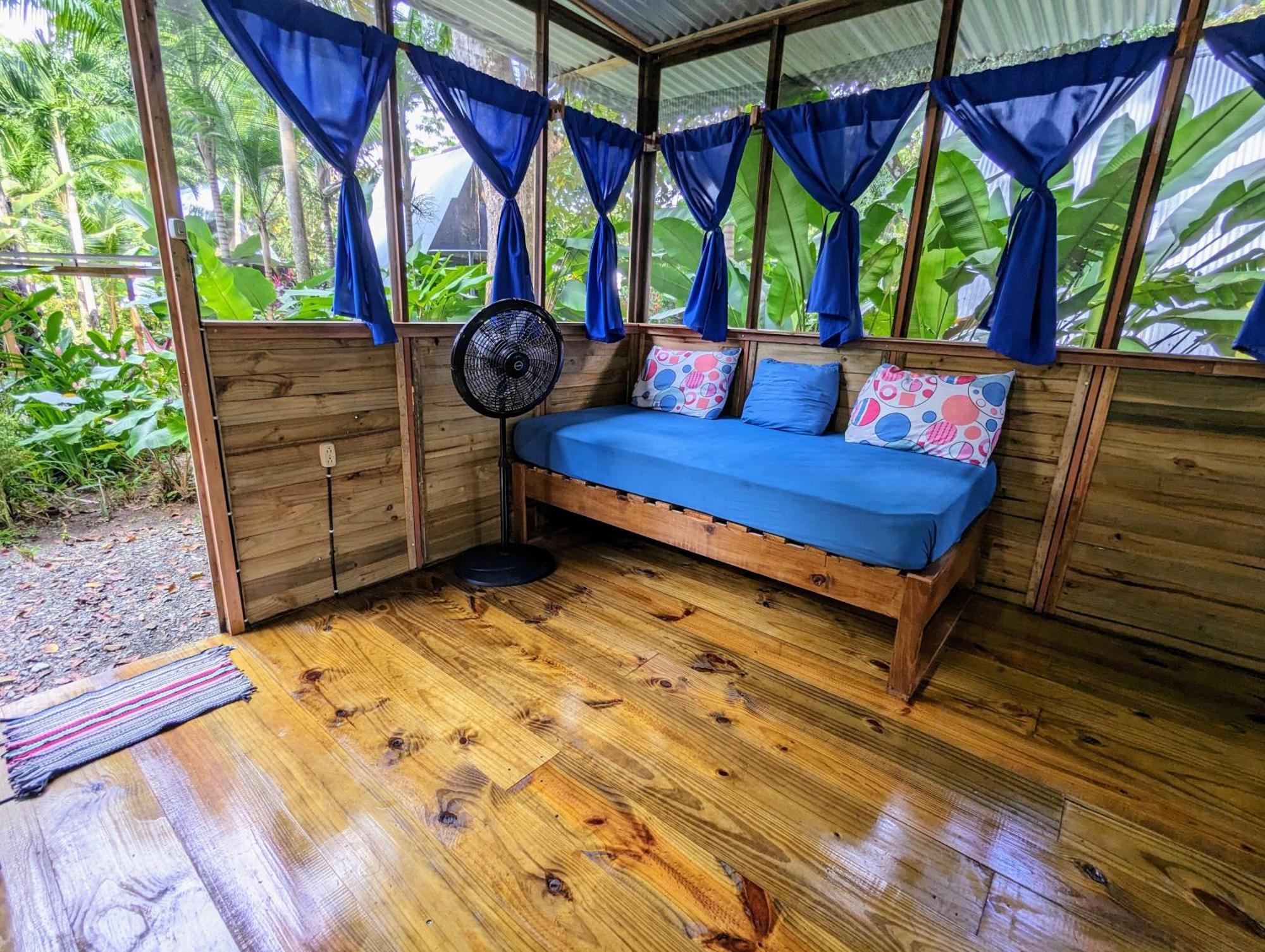 Arboura Eco Cabins ウビタ エクステリア 写真