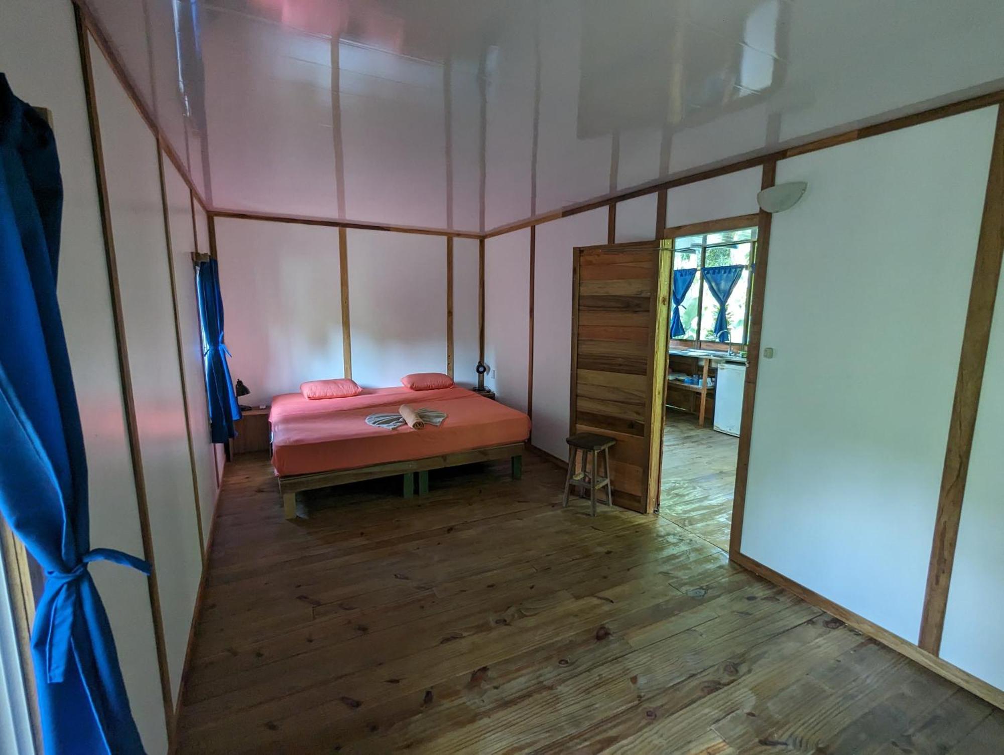Arboura Eco Cabins ウビタ エクステリア 写真