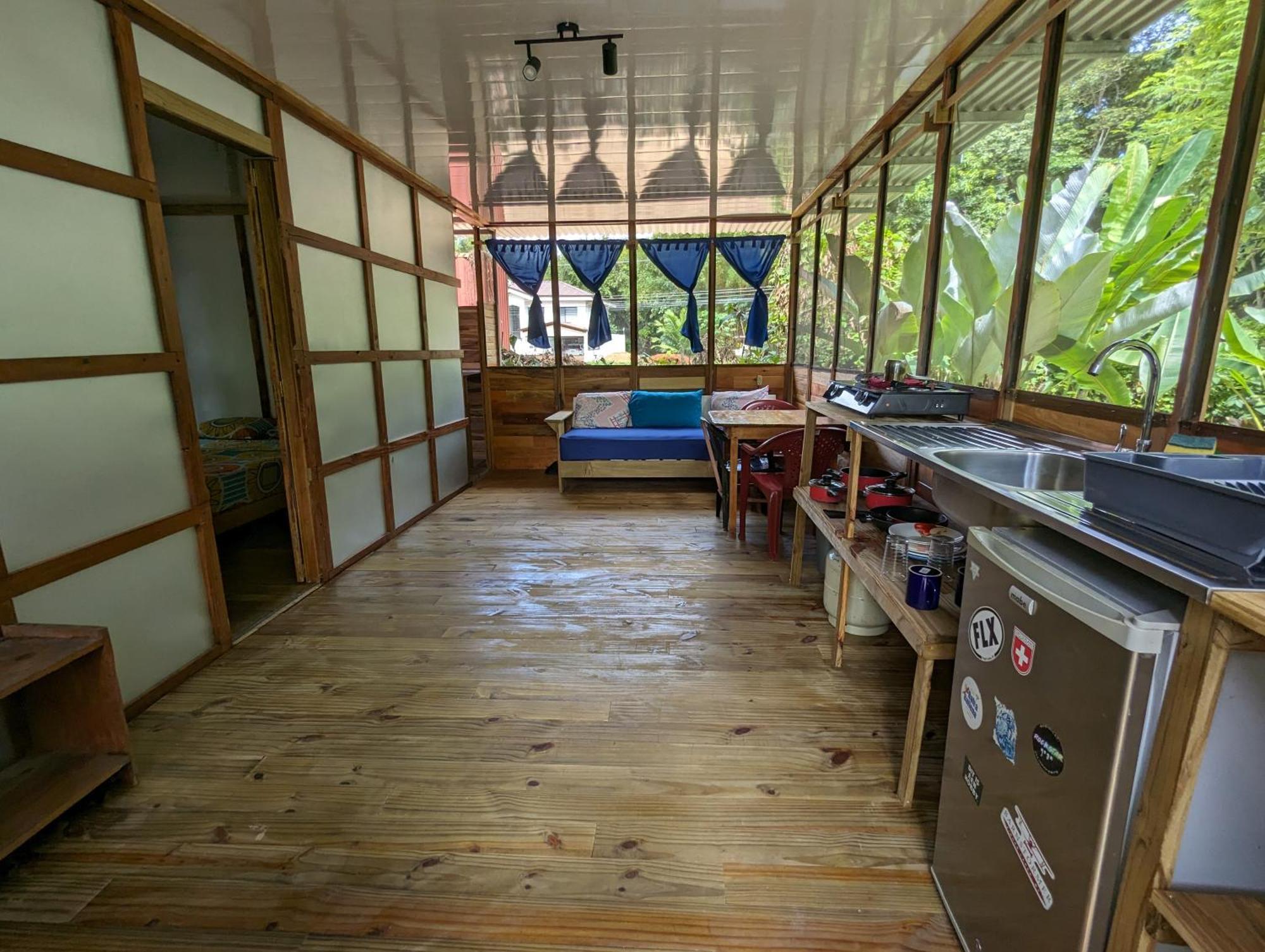 Arboura Eco Cabins ウビタ エクステリア 写真