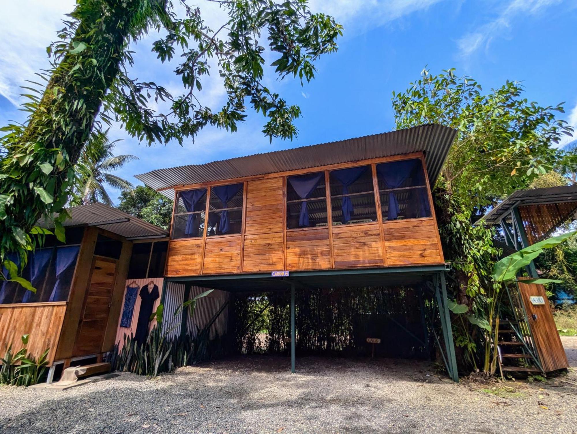 Arboura Eco Cabins ウビタ エクステリア 写真