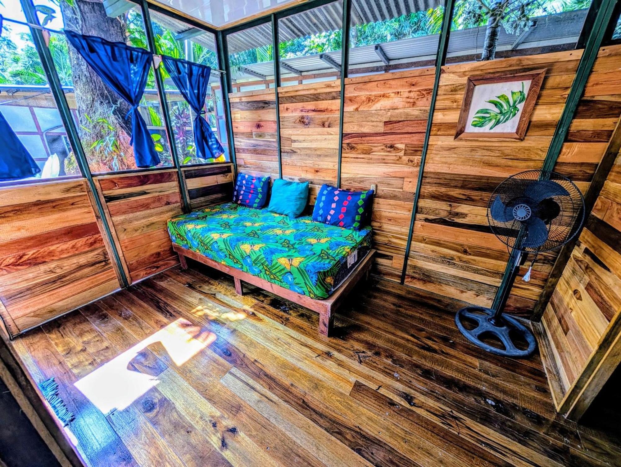 Arboura Eco Cabins ウビタ エクステリア 写真